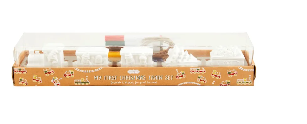 DYI CHRISTMAS COLOR-ME TRAIN & VILLAGE SETS