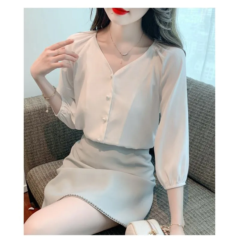 Slimming Simplicity V-Neck Gentle Chiffon Blouse