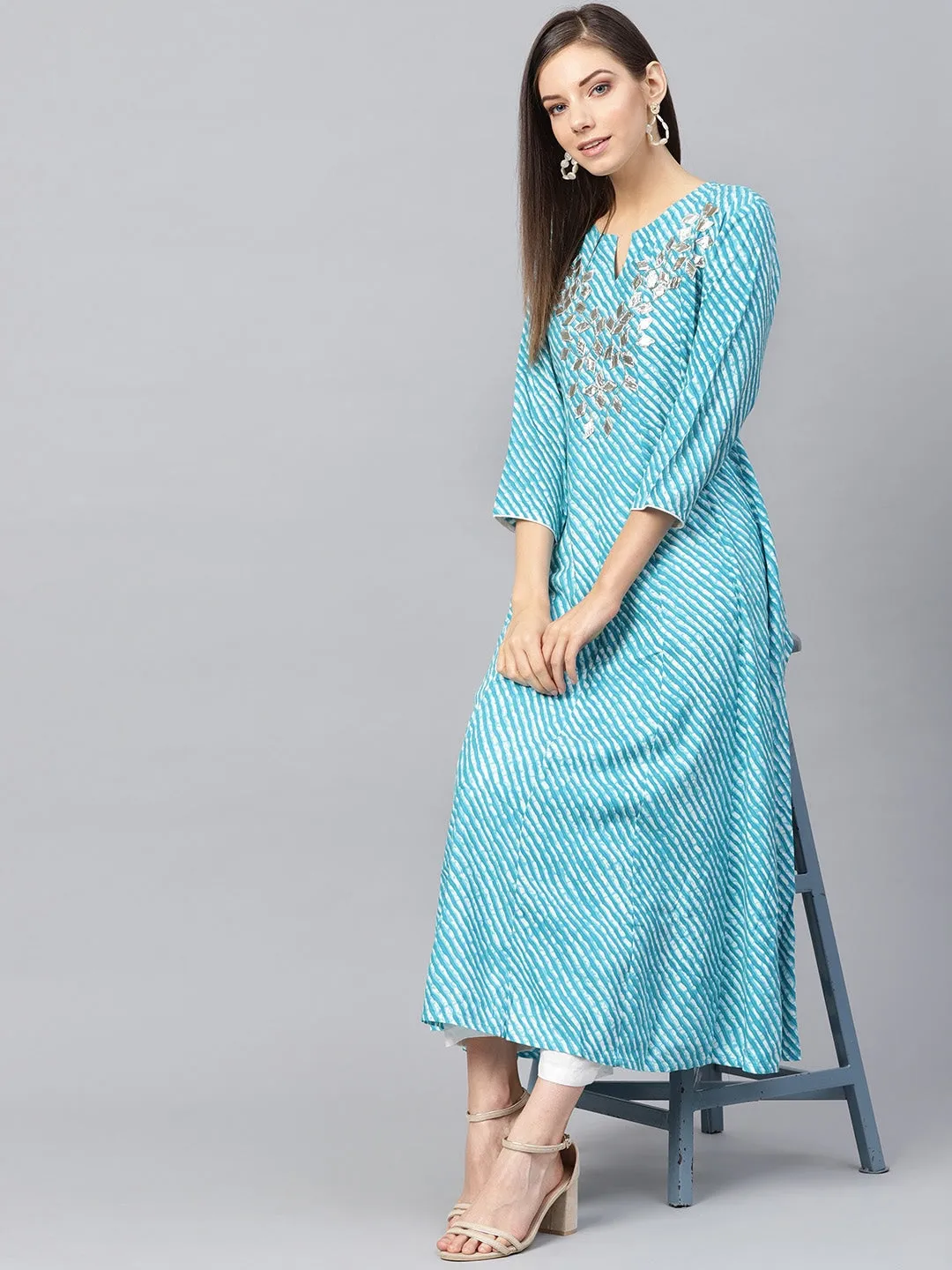 Women Blue & White Printed Kurta